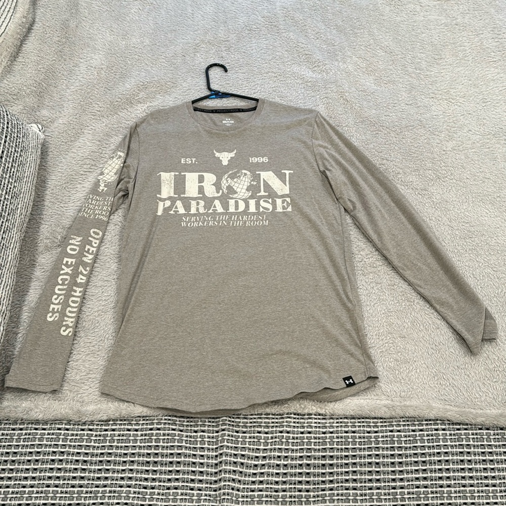 Project rock long sleeve